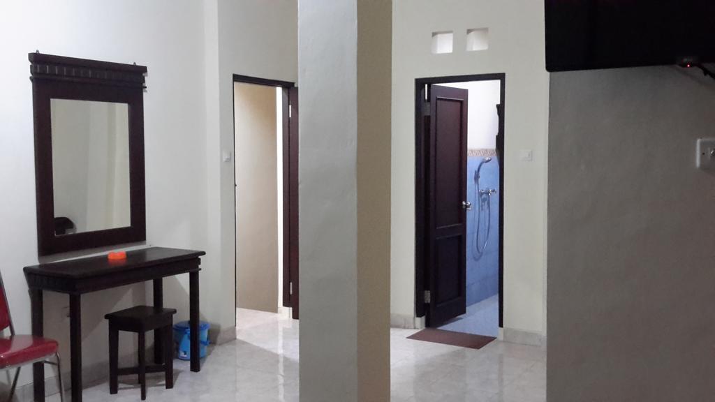 Hotel Mawar Sari Mitra Reddoorz Payangan Luaran gambar